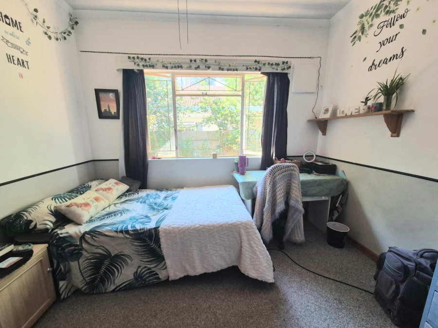 4 Bedroom Property for Sale in Langenhovenpark Free State